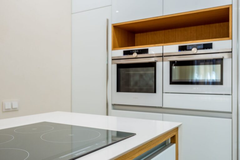 Induction vs Gas Range